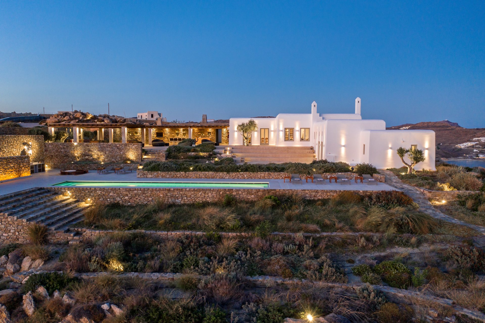 Cavo Dante Villa - The Estate