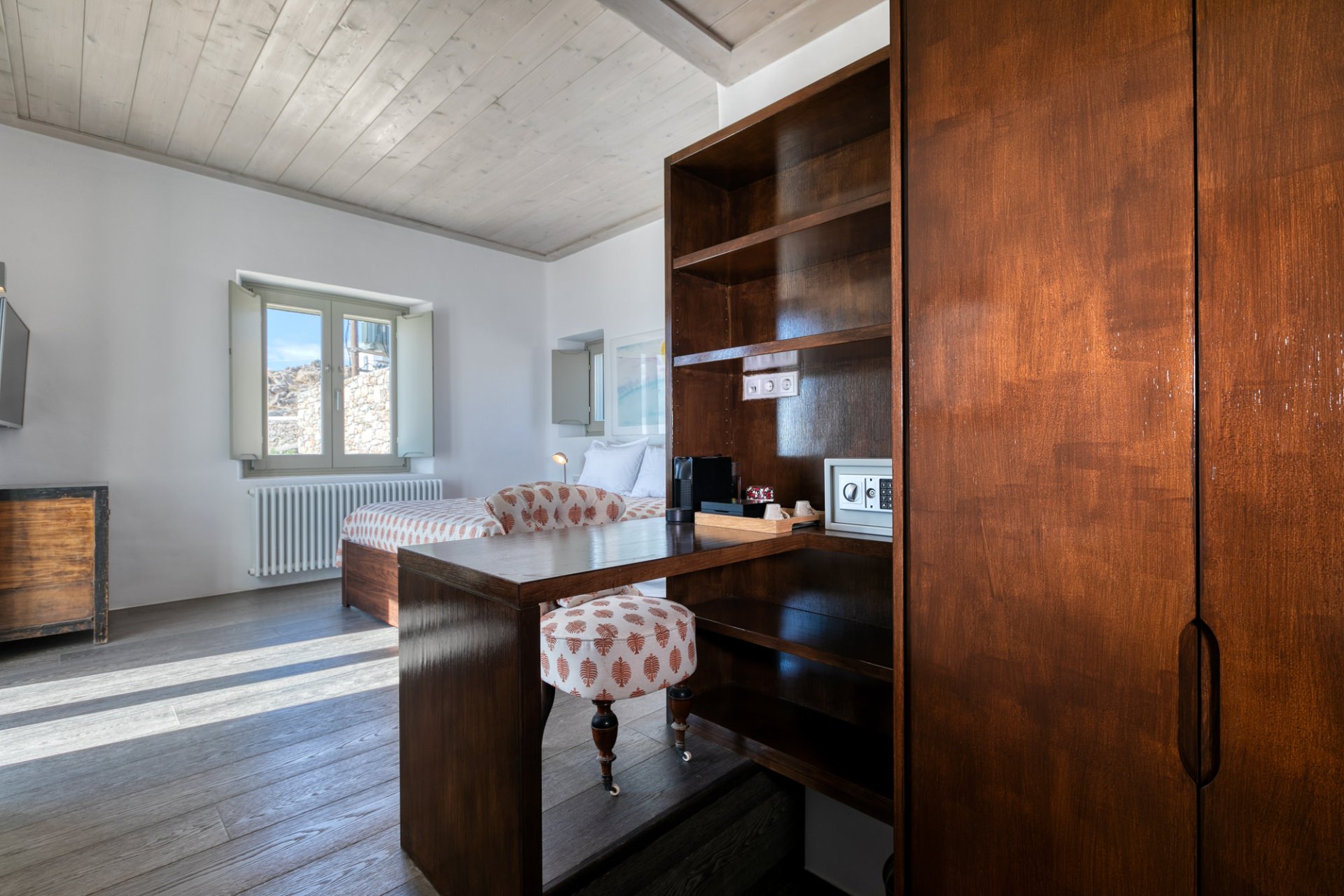 Cavo Dante Villa - The Estate