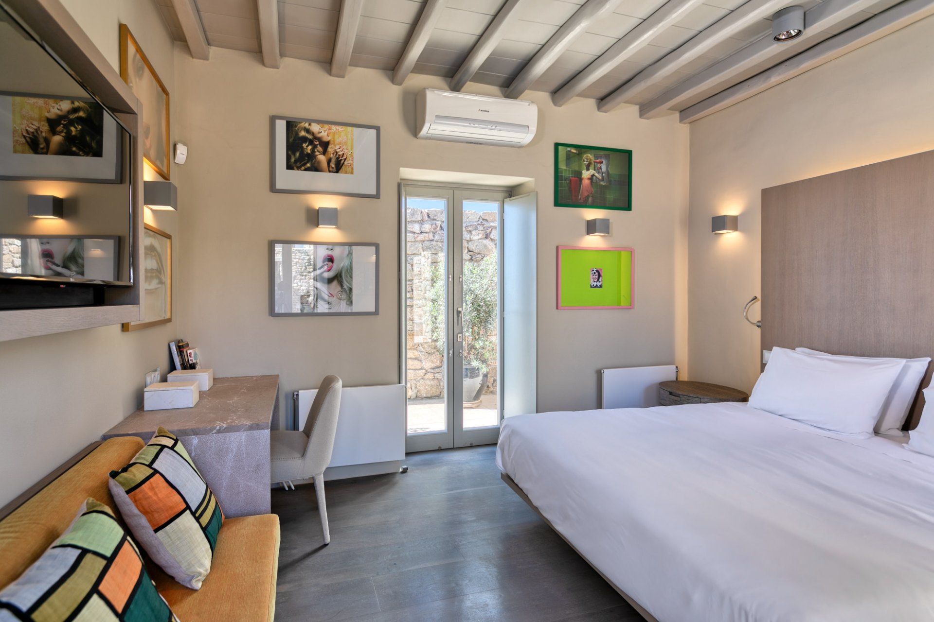 Cavo Dante Villa - The Estate