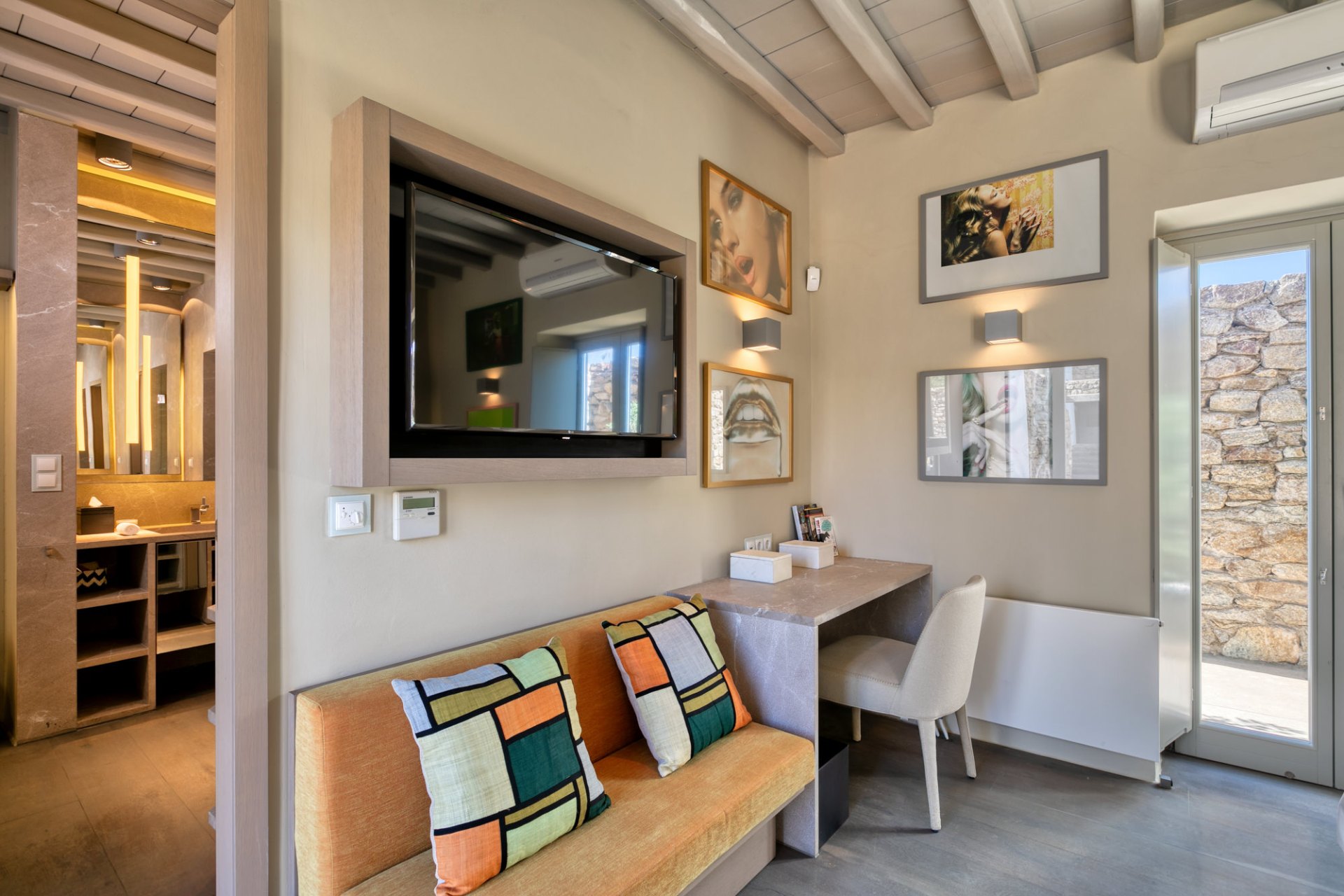 Cavo Dante Villa - The Estate