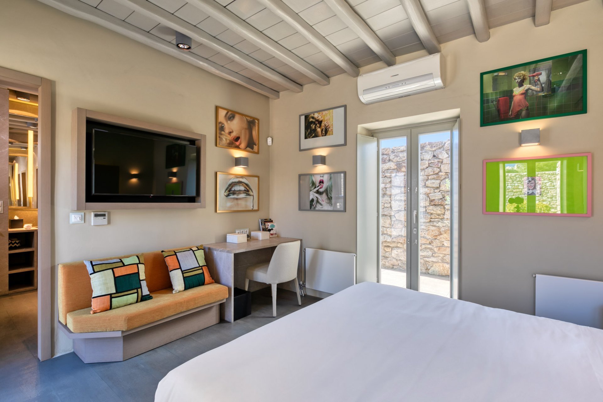 Cavo Dante Villa - The Estate