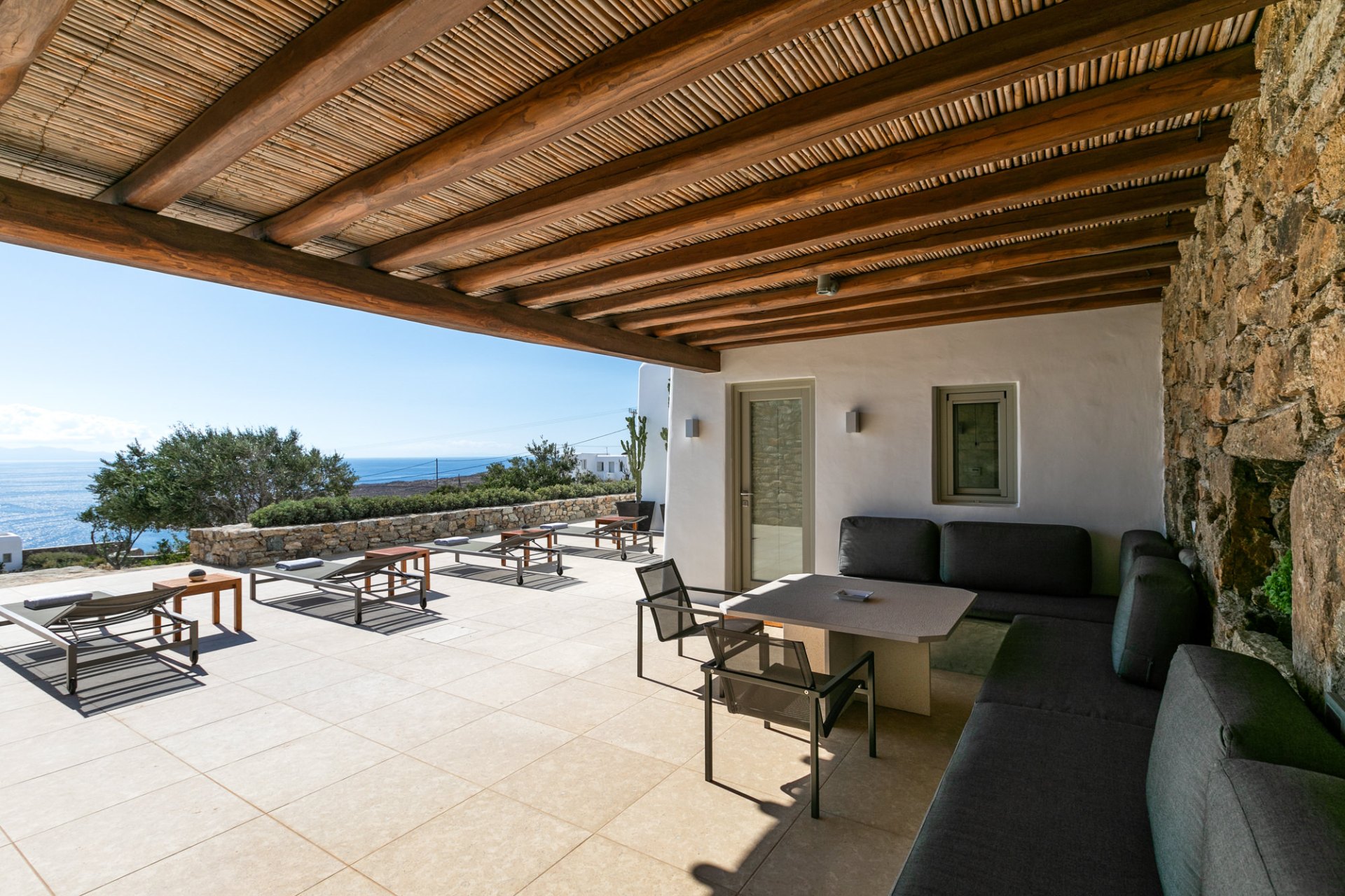 Cavo Dante Villa - The Estate